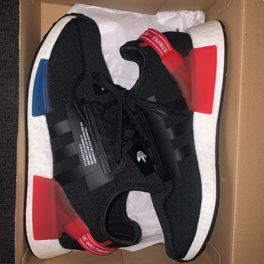 Men Adidas NMD_R1 Shoes